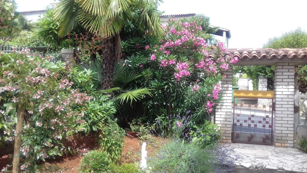 Apartment Lili Poreč Exterior foto